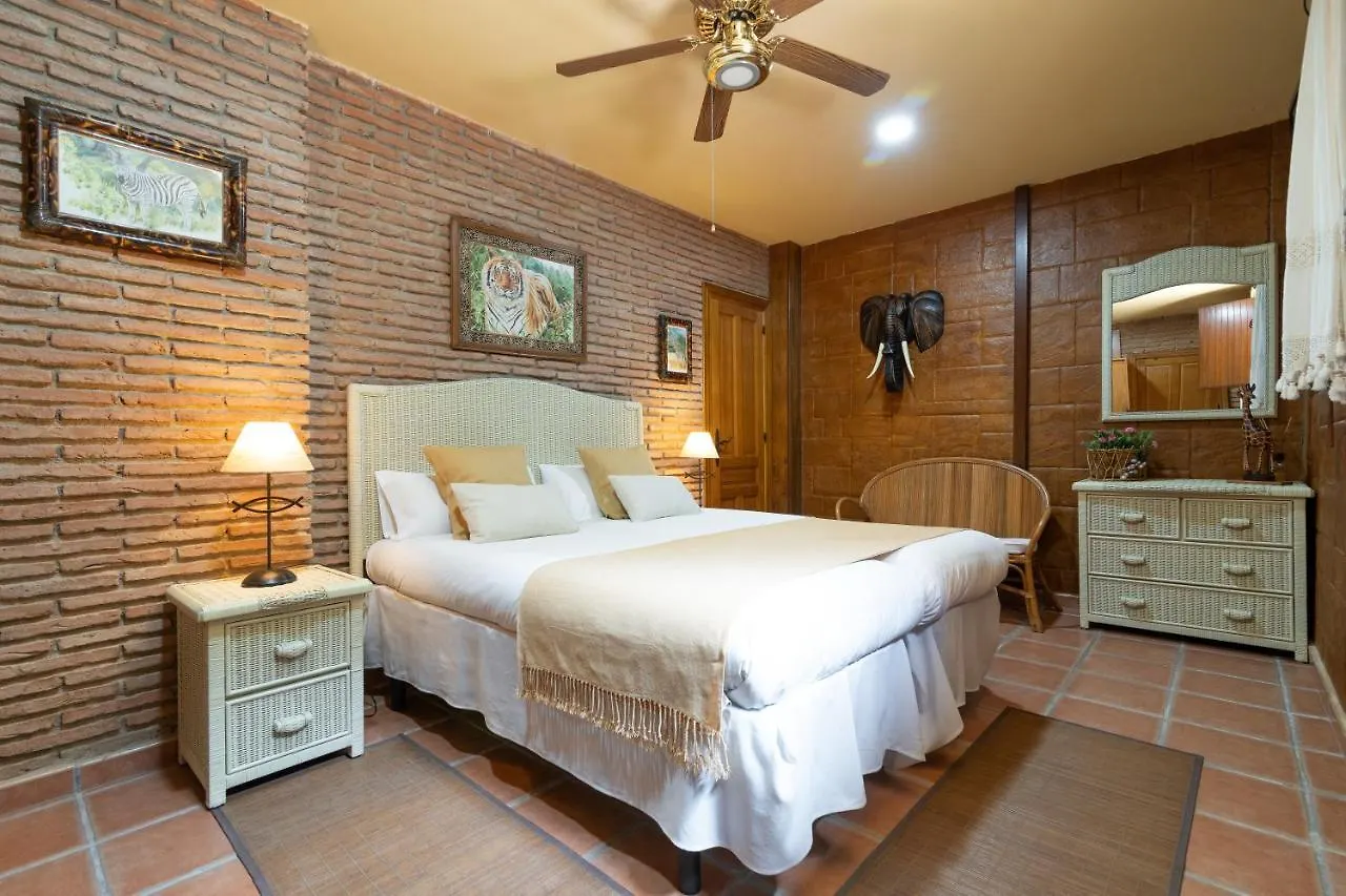 Villa Indonesian Palace Luxurious Boutique Malaga