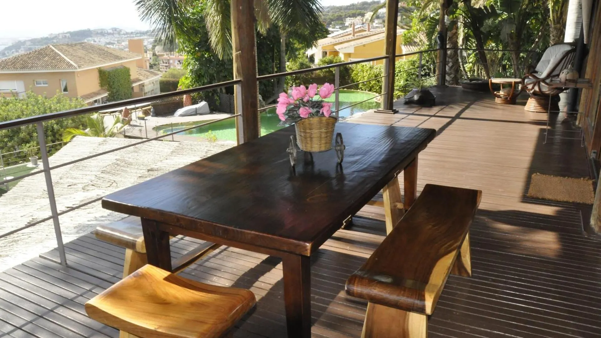 Villa Indonesian Palace Luxurious Boutique Málaga